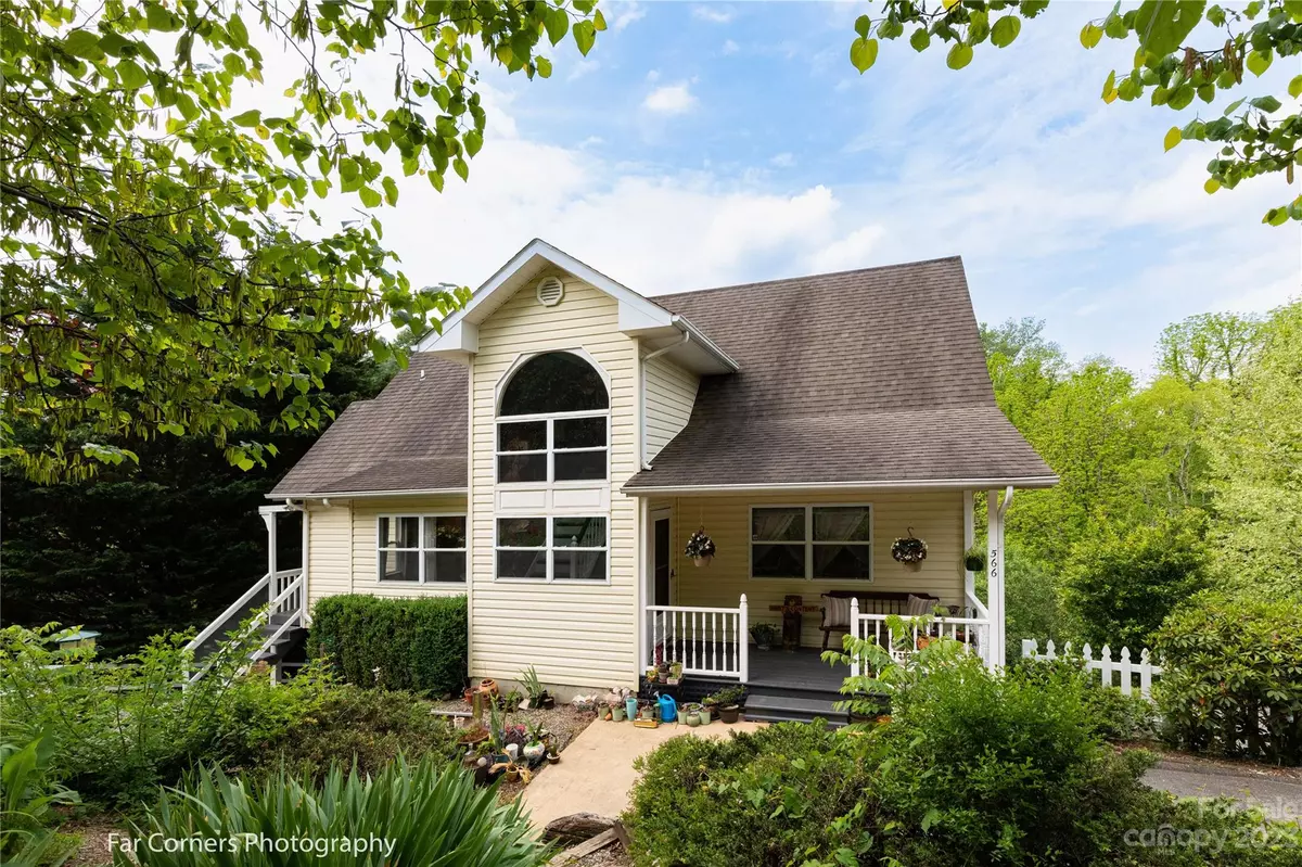 Mars Hill, NC 28754,566 Country DR