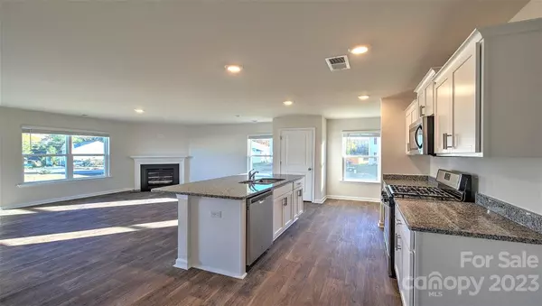 Dallas, NC 28034,1501 White Linen LN