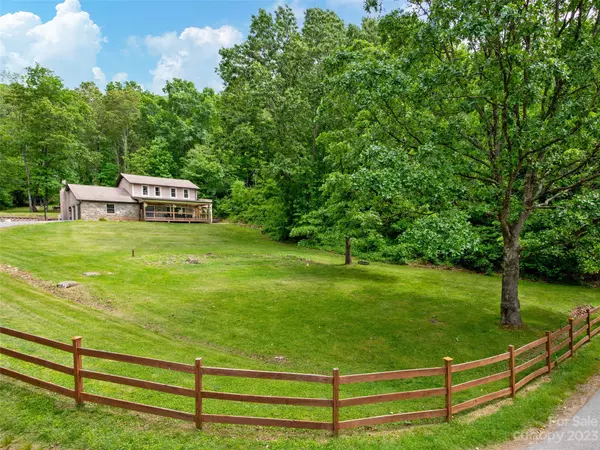 6 Wilderness TRL, Candler, NC 28715