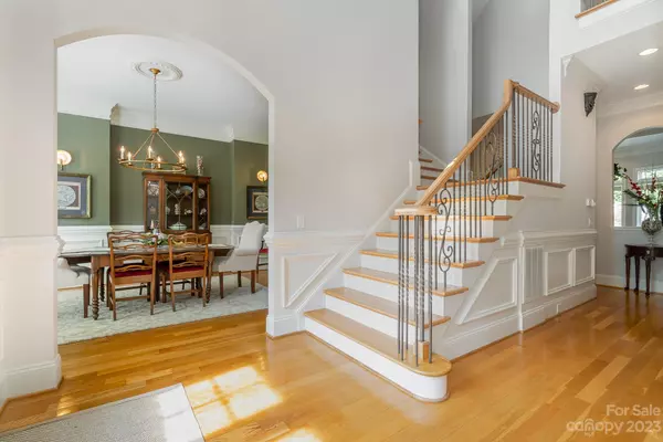 Davidson, NC 28036,18618 Silent Falls CV