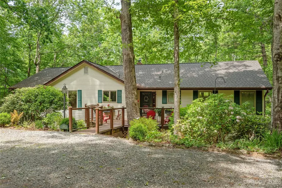 386 Timberlane DR, Pisgah Forest, NC 28768