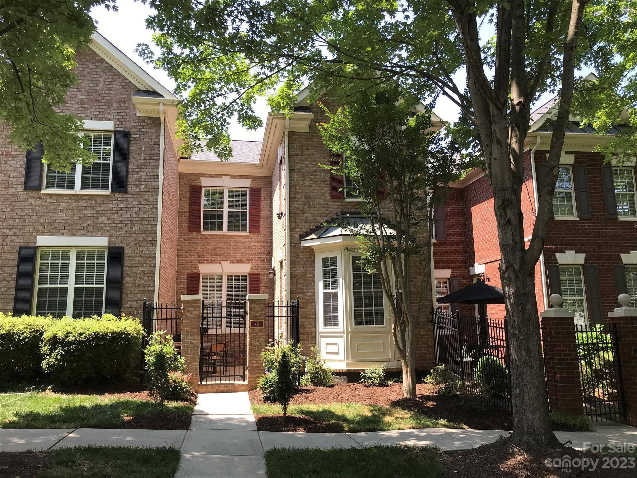 221 Twain AVE, Davidson, NC 28036