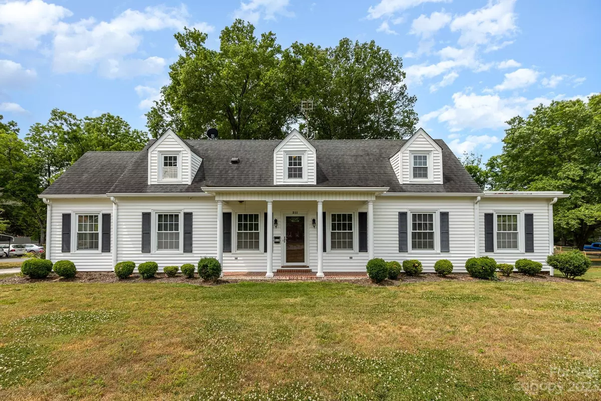 Landis, NC 28088,511 West Rice ST