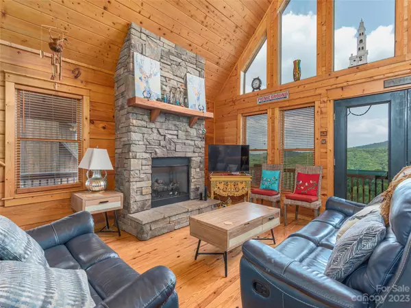 Mars Hill, NC 28754,121 Scenic Wolf DR