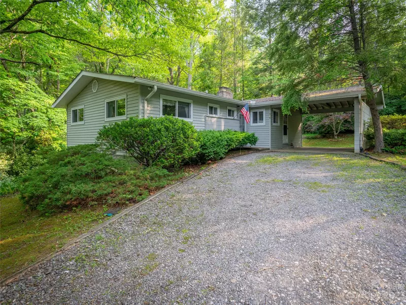 315 Melanie LN, Black Mountain, NC 28711