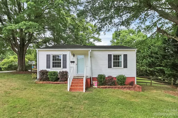 Fort Mill, SC 29715,124 Mckenzie ST