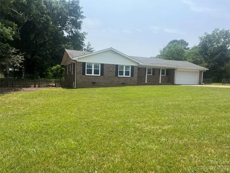 322 Trojan LN #22, Forest City, NC 28043