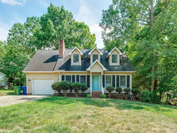 112 Deertrack DR, Mount Holly, NC 28120