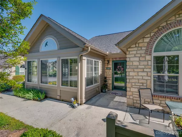 Flat Rock, NC 28731,246 Summerfield PL