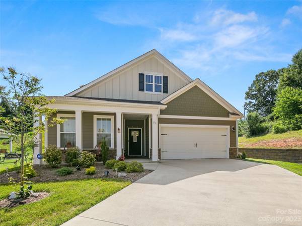 37 Honeycrisp CT, Flat Rock, NC 28731