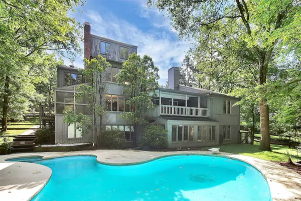 5254 Summer Gate DR, Charlotte, NC 28226