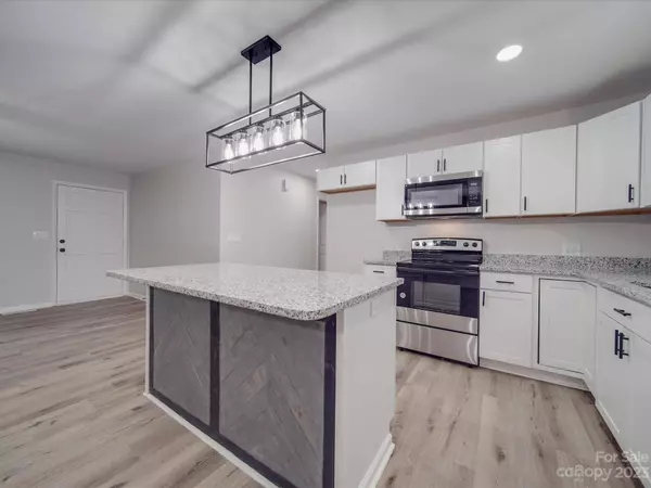 Kannapolis, NC 28083,2138 Windermere DR