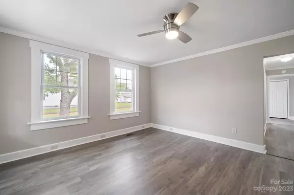 Gastonia, NC 28054,33 Maple AVE