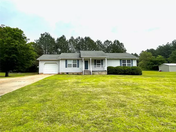 141 Eastview DR, Bostic, NC 28018