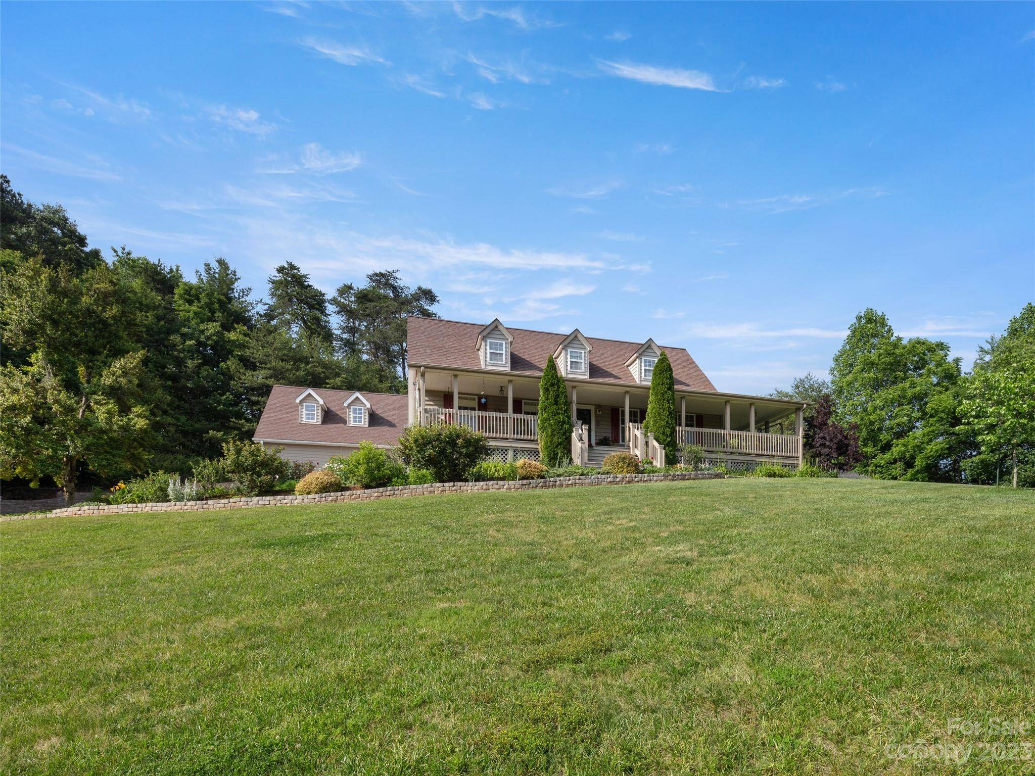 Asheville, NC 28804,31 Foxwood DR