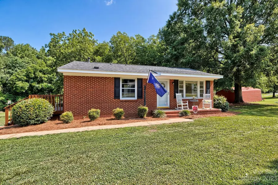 310 W Miller ST, Jefferson, SC 29718