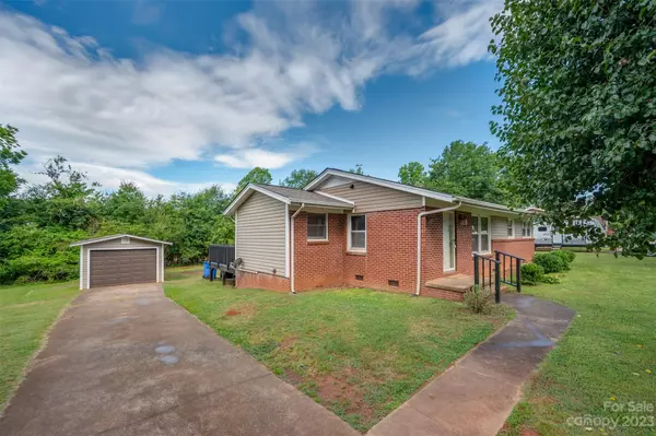 Rutherfordton, NC 28139,157 Crestview ST