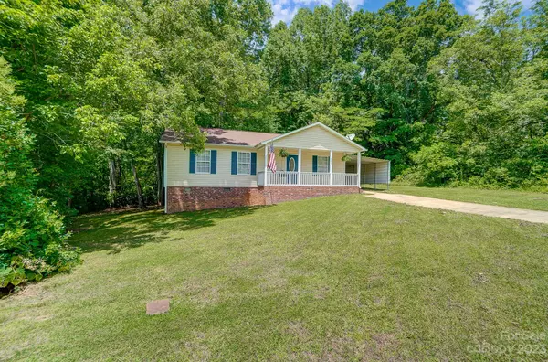 302 Clayton ST, Cherryville, NC 28021