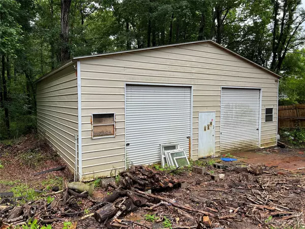 Mocksville, NC 27028,807 Liberty Church RD