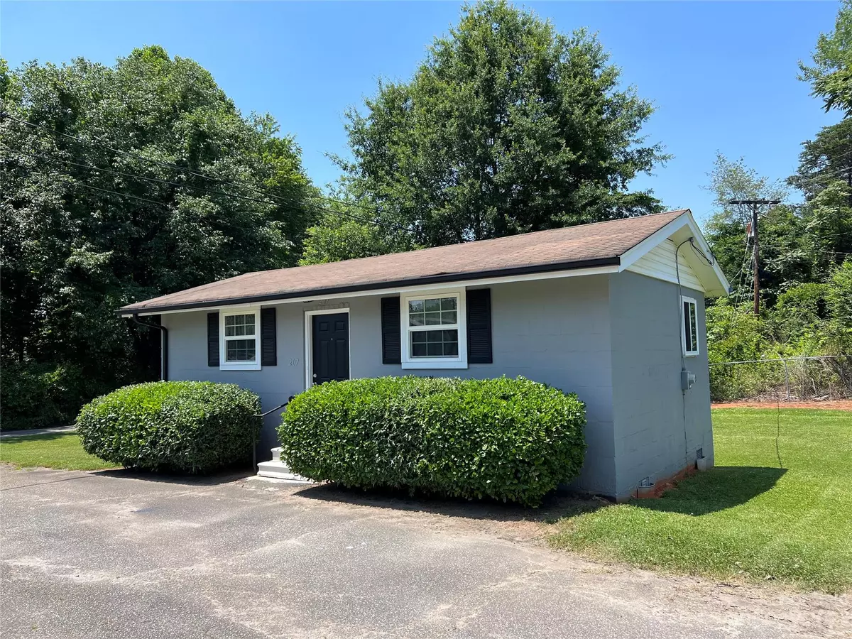 Rutherfordton, NC 28139,207 Whitesides RD