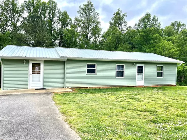 574 Blue Ridge AVE, Elkin, NC 28621