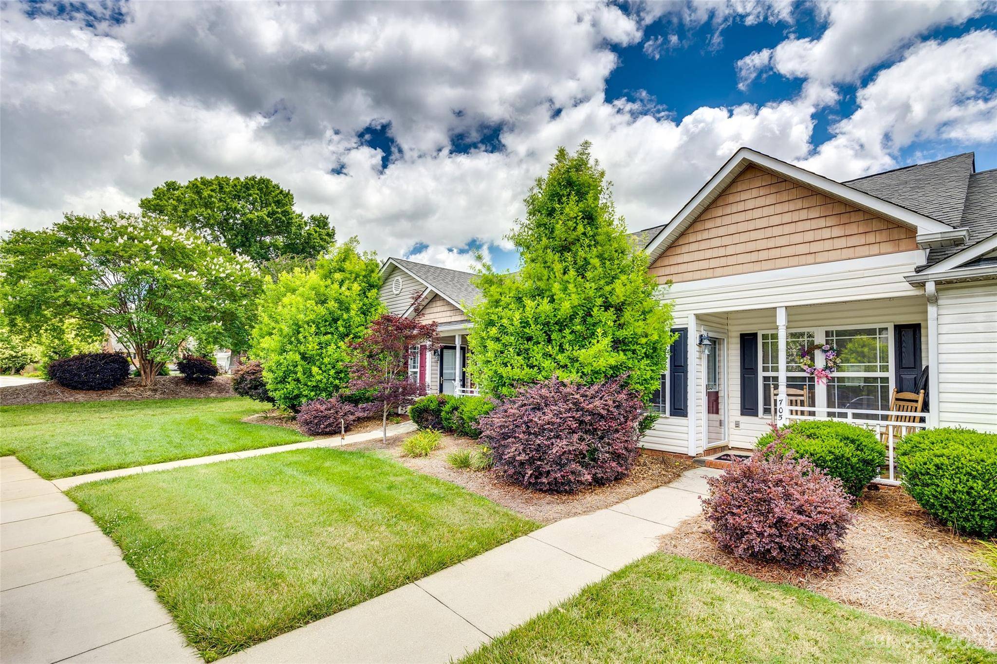 705 Dalebrook LN, Rock Hill, SC 29730
