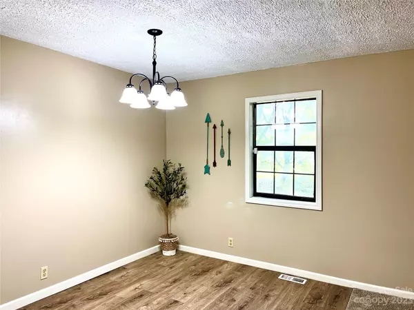 Taylorsville, NC 28681,68 Shadowwood DR