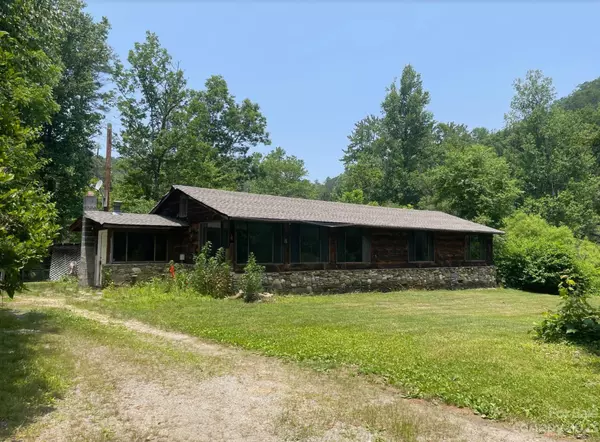 Rosman, NC 28772,8914 Rosman HWY