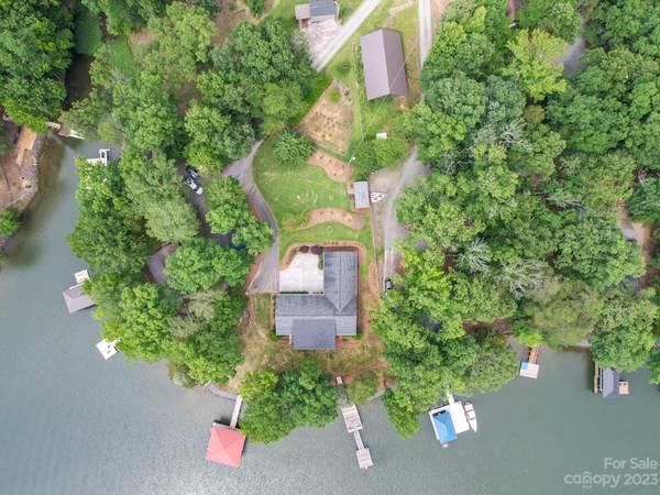 Lake Wylie, SC 29710,5553 Beaverdam Creek RD