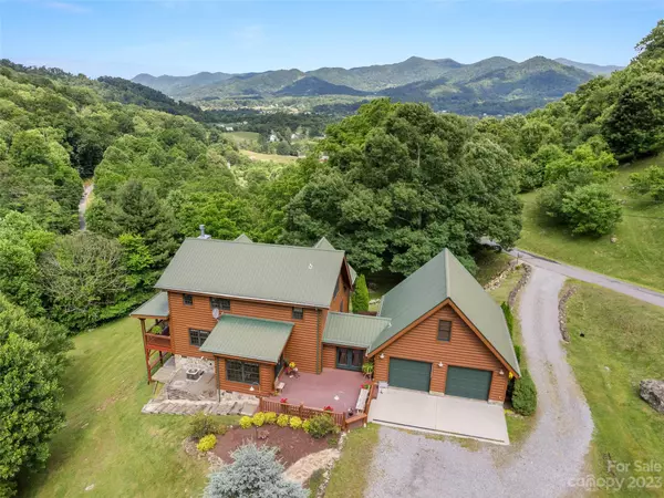 Waynesville, NC 28786,970 Cathey Cove RD