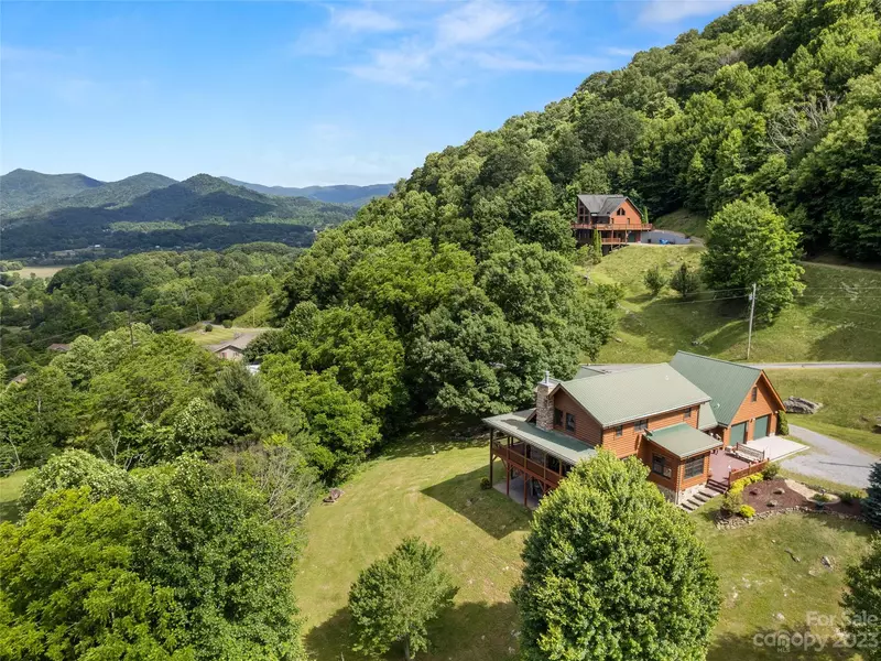 970 Cathey Cove RD, Waynesville, NC 28786