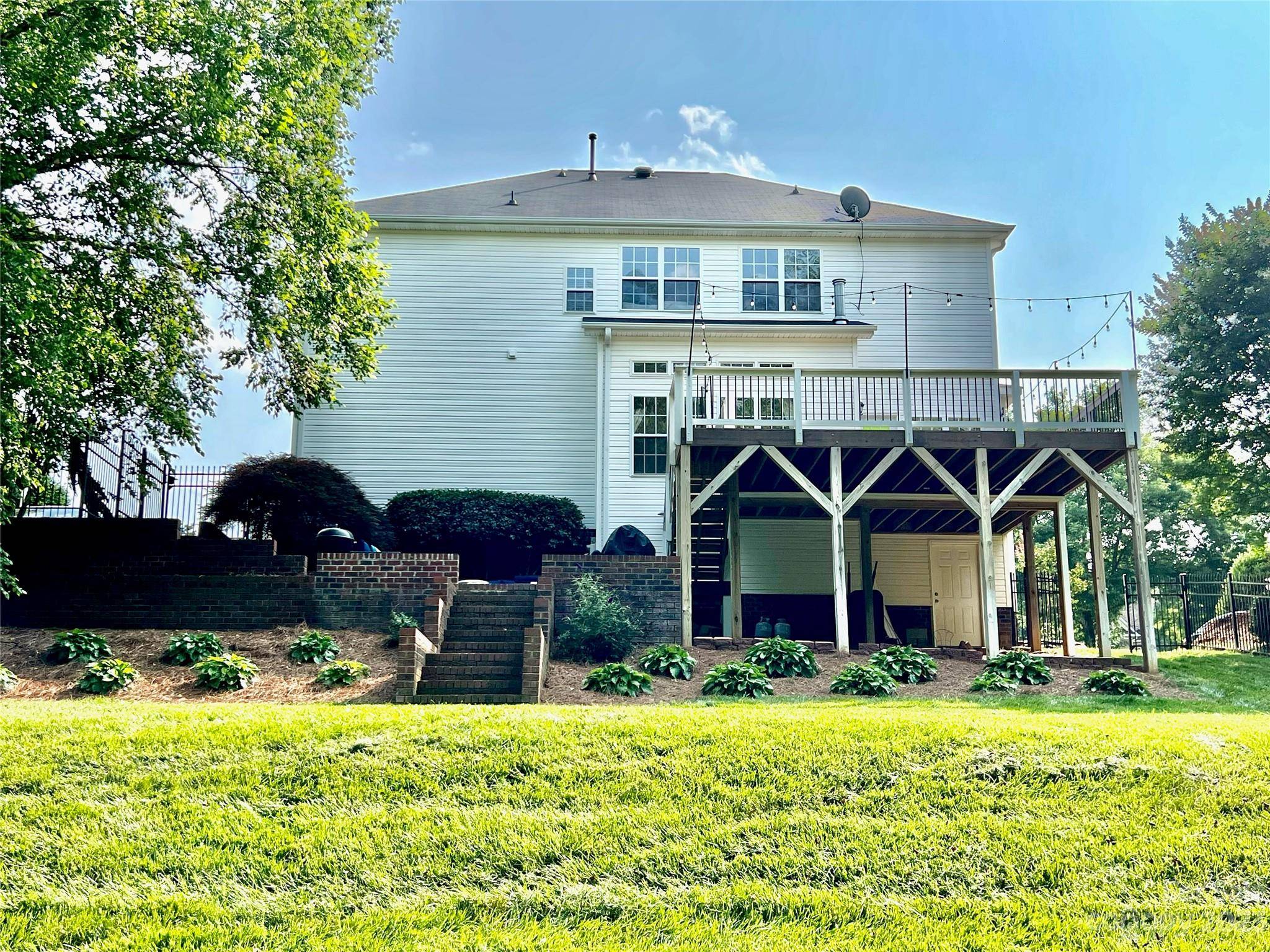 Harrisburg, NC 28075,7628 Windsor Forest PL