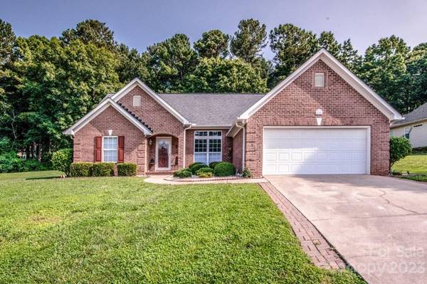 120 Whimbrel LN, Mooresville, NC 28117