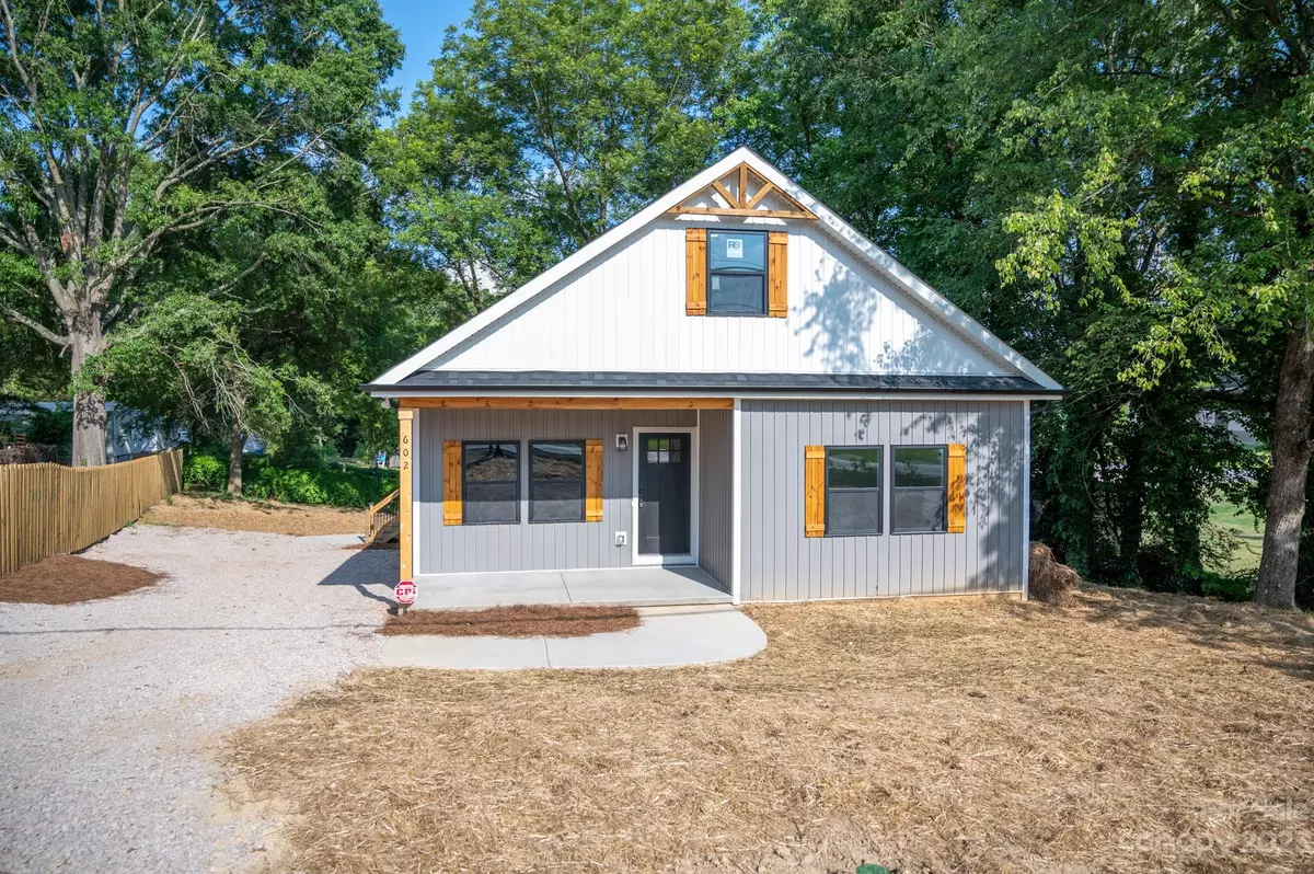 Kannapolis, NC 28083,602 China Grove RD