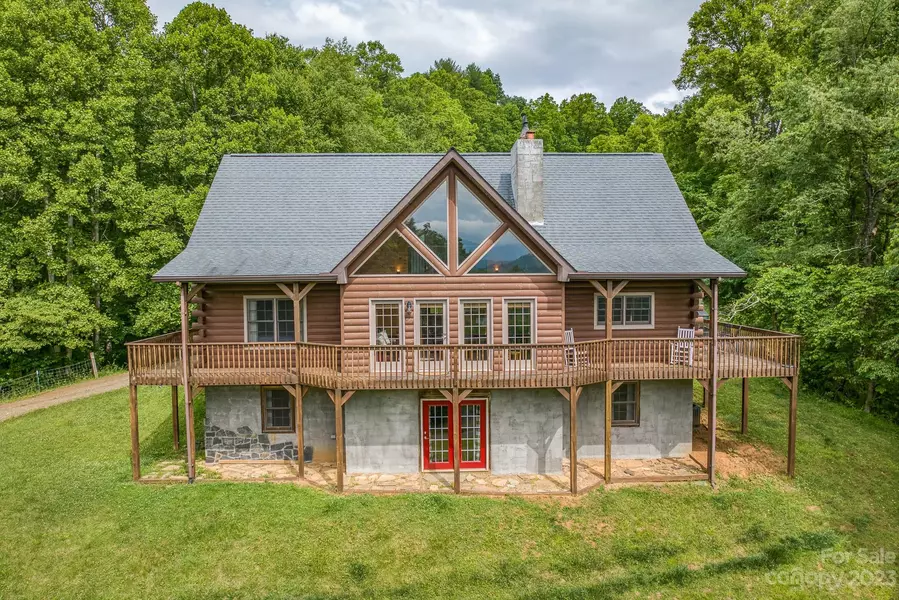 515 Raccoon Branch RD, Green Mountain, NC 28740