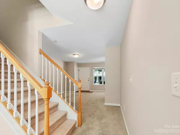 Asheville, NC 28803,122 Alpine Ridge DR