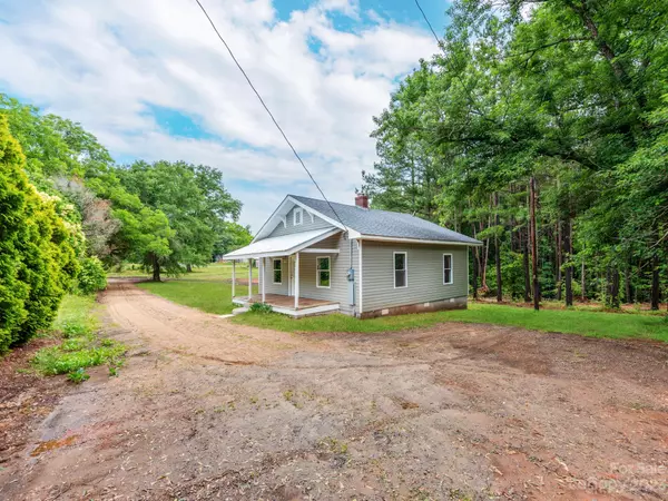 Mooresboro, NC 28114,190 Burgess RD