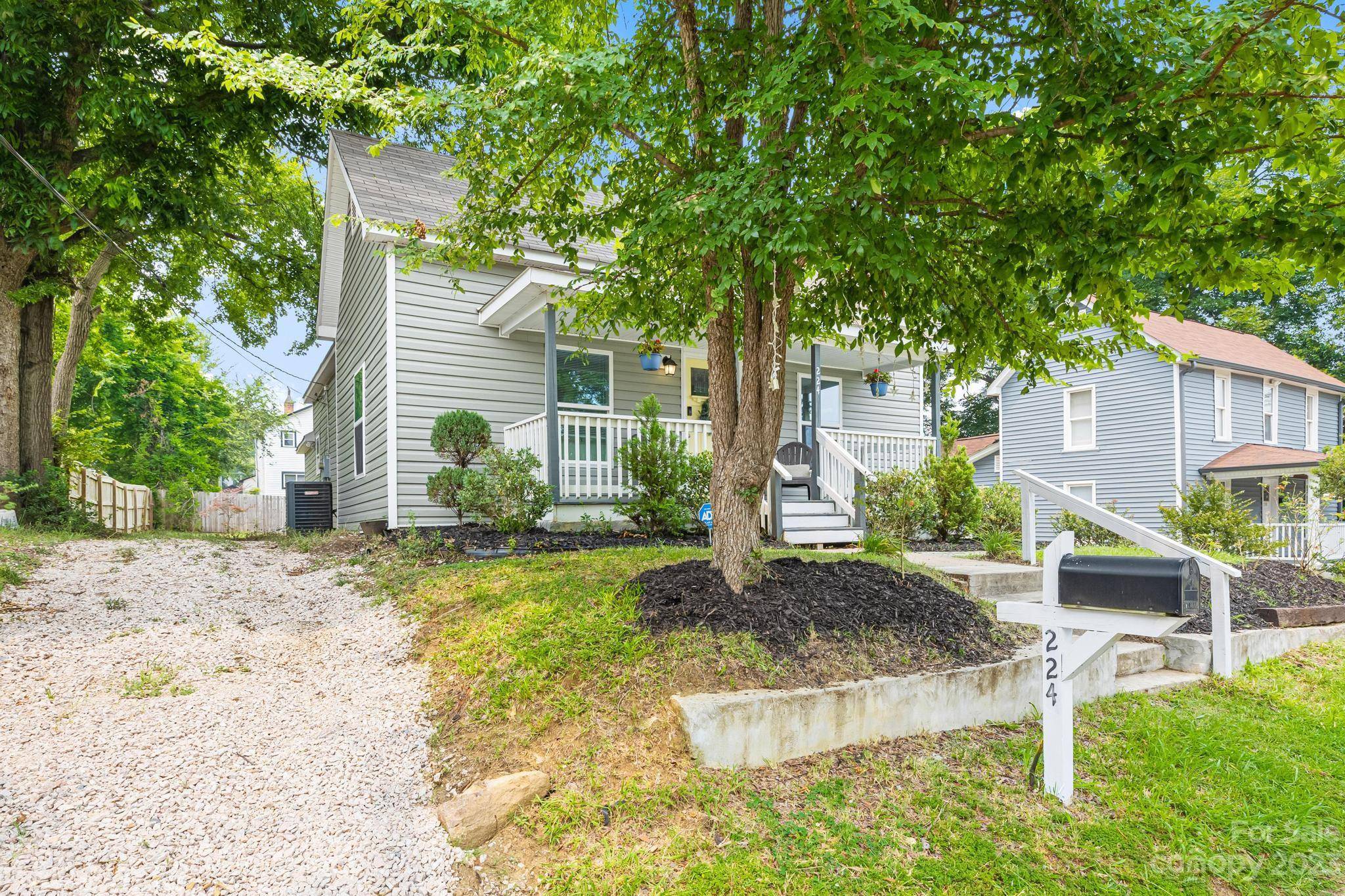 Concord, NC 28025,224 Academy AVE NW
