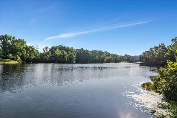 Kings Mountain, NC 28086,526 Alex D Owens DR