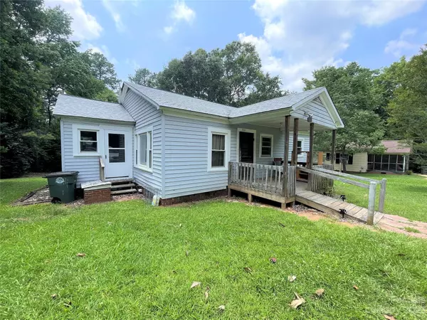 Wadesboro, NC 28170,523 Moore ST