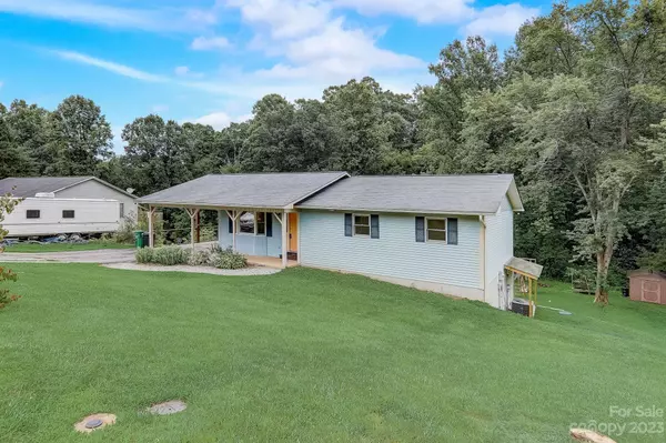 Horse Shoe, NC 28742,4155 Turnpike RD