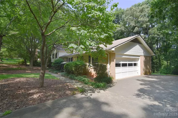 Waxhaw, NC 28173,425 Yamasee RD