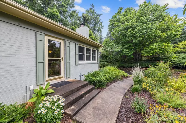 Mars Hill, NC 28754,94 Hilltop ST