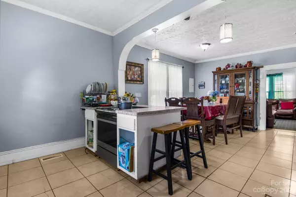 Lenoir, NC 28645,201 Newland PL