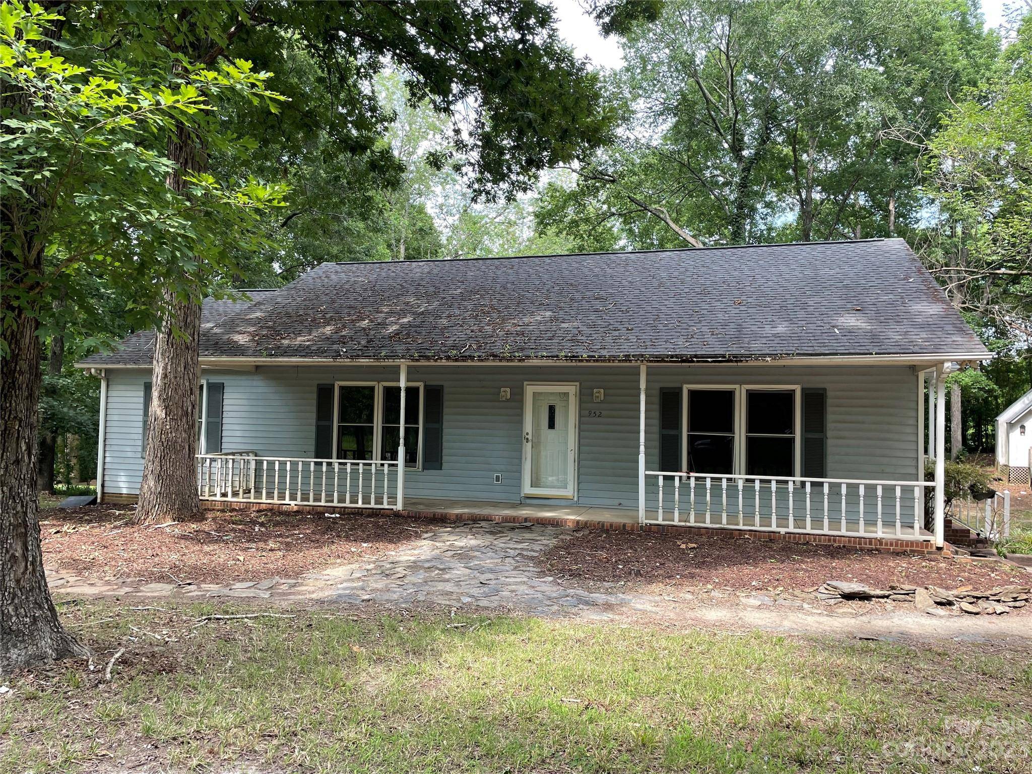 Rock Hill, SC 29730,952 Holly RD