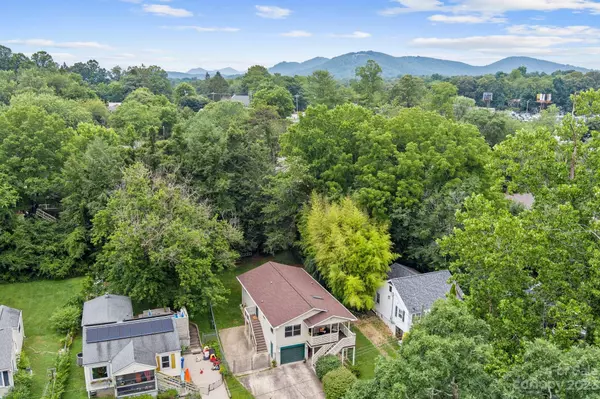 Asheville, NC 28806,21 McDade ST