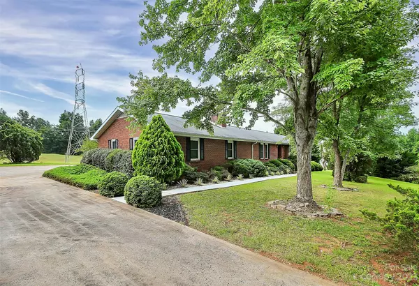 Fort Mill, SC 29708,870 Bridle PATH