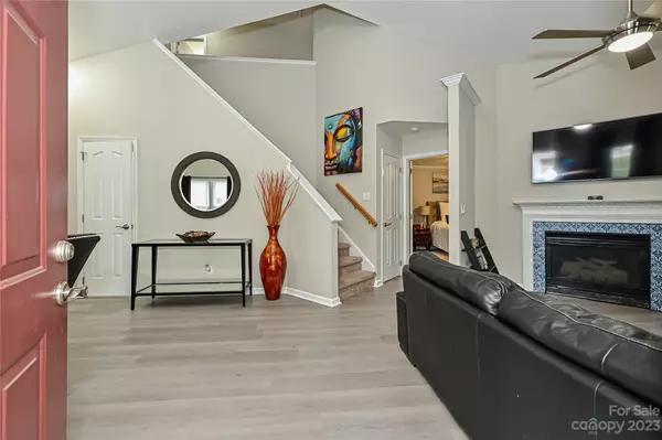 Charlotte, NC 28269,8621 Fox Chase LN