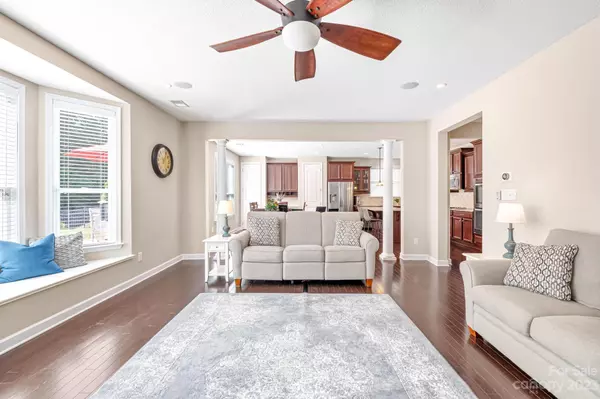 10416 Donahue DR Huntersville, NC 28078