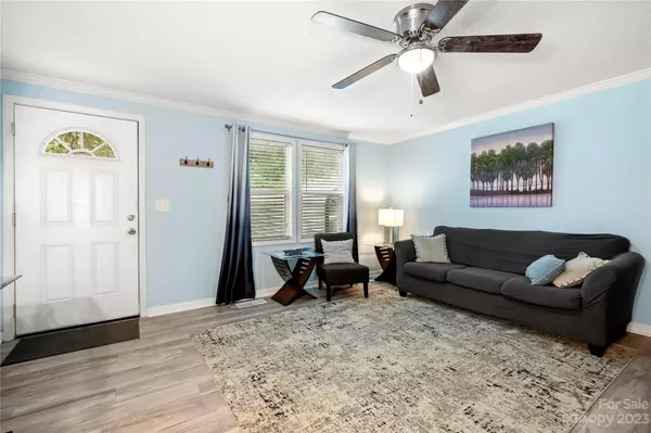 Gastonia, NC 28054,121 Fairway LN
